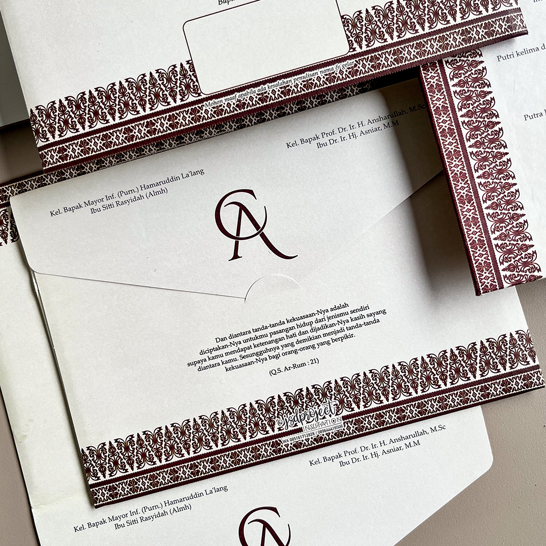 HC.Signature WI ( 14 x 20 CM )